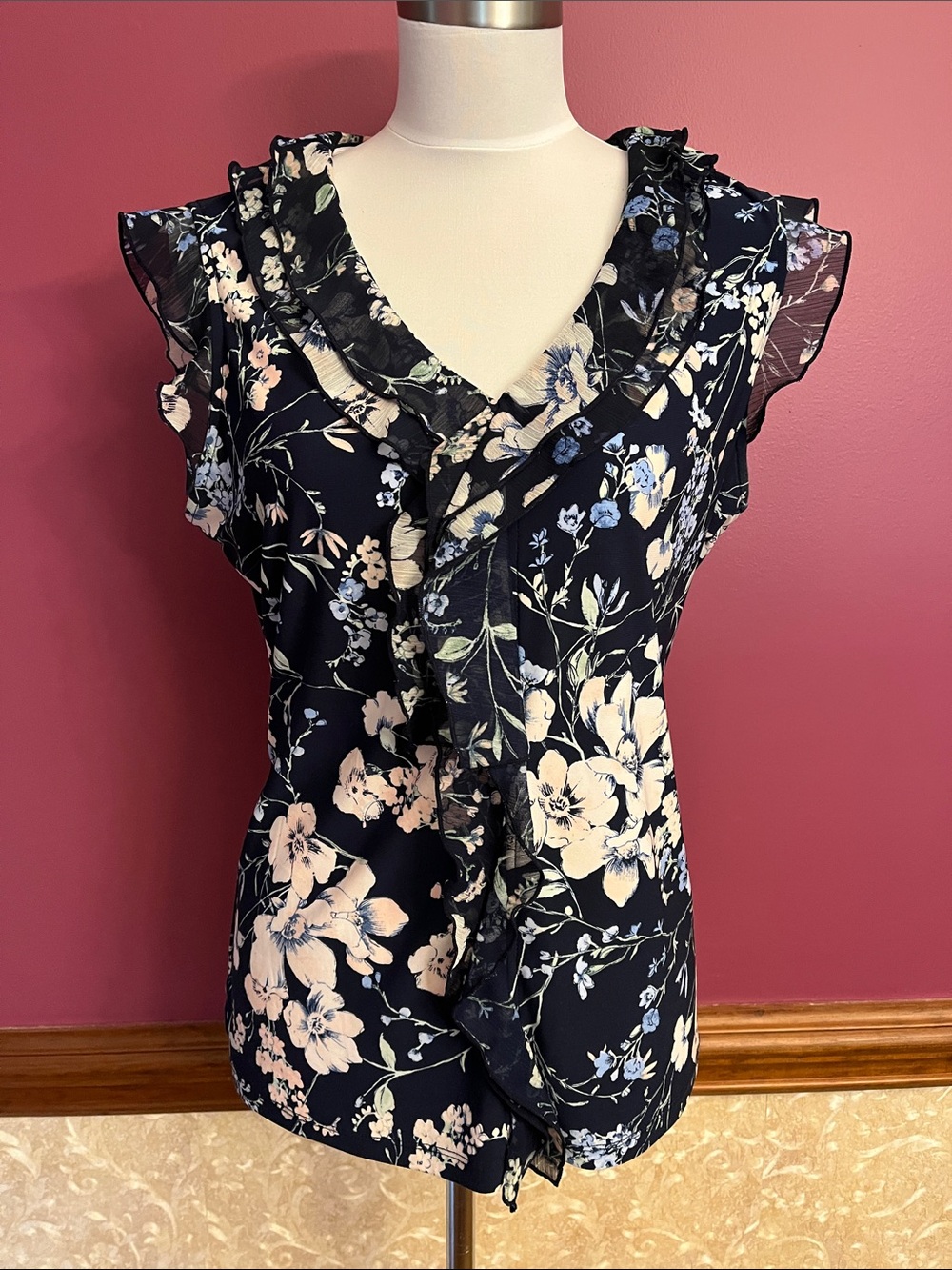 Tommy Hilfiger Floral Ruffle V-Neck Women's Top - Navy